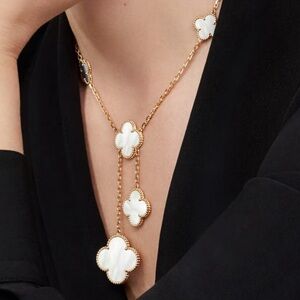 New! Alhambra style Clover Necklace